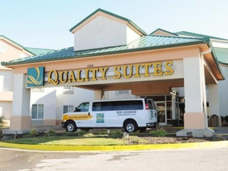 Quality Kansas International Airport 3* Kansas City