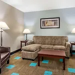 Quality Suites Kansas City International Airport