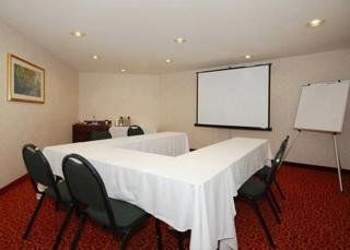 Quality Kansas International Airport Hotel Kansas City