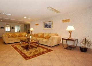 Quality Kansas International Airport Hotel 3*